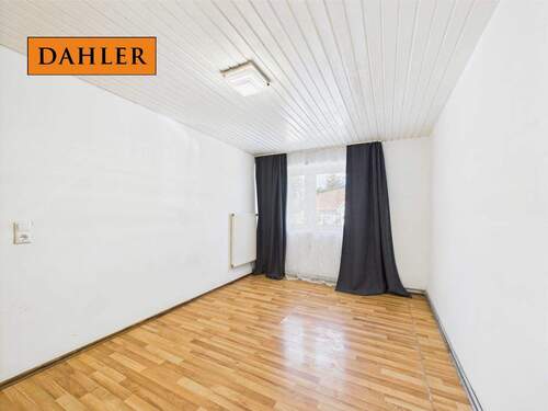 Zimmer Vermietet EG - 9 Zimmer Mehrfamilienhaus, Wohnhaus in Bissingen