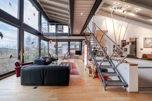 Offenes Wohnen vom Feinsten - 7 Zimmer Einfamilienhaus zum Kaufen in Usingen