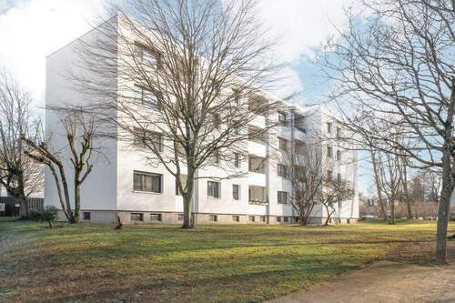 Hausansicht - 4 Zimmer Etagenwohnung zum Kaufen in Hannover