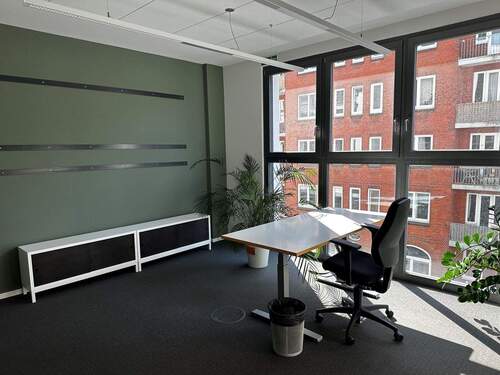 Büro4.jpg - 