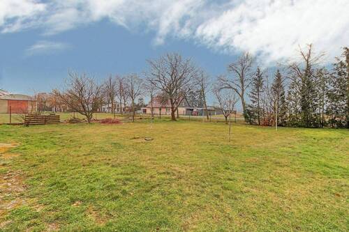 Garten - Einfamilienhaus mit 96,00 m&sup2; in Osterburg zum Kaufen