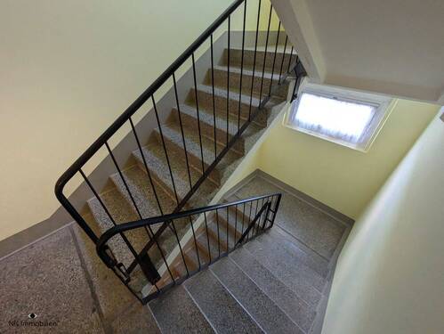 Treppenhaus - Etagenwohnung mit 61,90 m&sup2; in Limbach-Oberfrohna zur Miete
