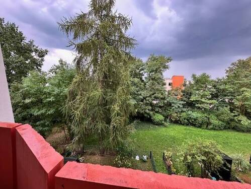 Blick vom Balkon - 2-Zimmer-Wasserblick-Wohnung in Fürth-Burgfarrnbach
