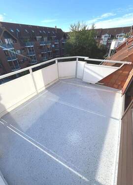 großzügiger BALKON - 2 Zimmer Etagenwohnung zum Kaufen in Bremen