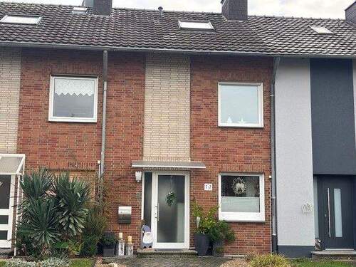 Strassenansicht - 3 Zimmer Reihenmittelhaus zum Kaufen in Mönchengladbach