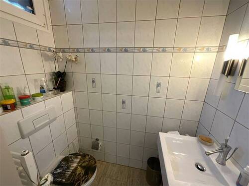 Gäste WC - 6 Zimmer Bungalow in Rosengarten