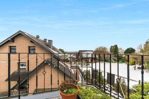 Balkon - Mehrfamilienhaus, Wohnhaus mit 251,00 m&sup2; in Odenthal zum Kaufen