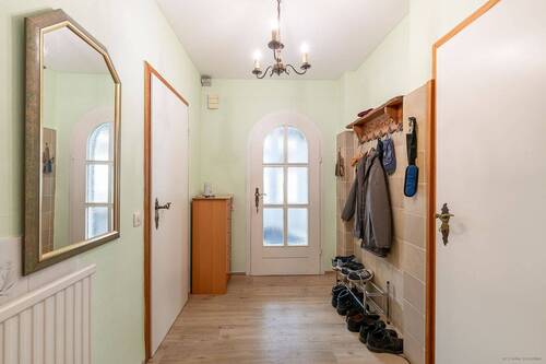 Flur, Blick zum Eingang - 