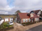 Blick vom Sandfeldweg - 6 Zimmer Mehrfamilienhaus, Wohnhaus zum Kaufen in Eutin / Fissau