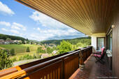 Balkon mit Aussicht - 6 Zimmer Einfamilienhaus zum Kaufen in Eisenbach (Hochschwarzwald)