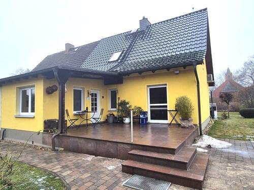 20260212_113044[1].jpg - hochwertige und kernsanierte Doppelhaushälfte in Altlewin