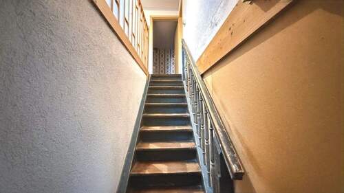 Treppenaufgang zum DG - 