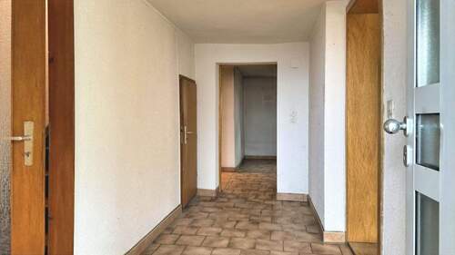 Eingangsbereich/Flur - Einfamilienhaus mit 132,00 m&sup2; in Kreßberg zum Kaufen