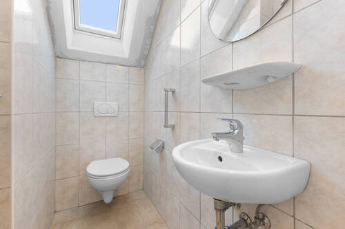 WC - 