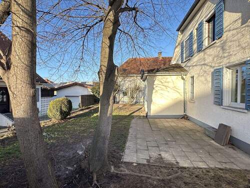 Terrasse mit Gartenanteil - 