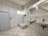 Badezimmer Ansicht 2 - 