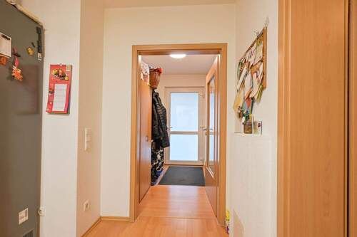 Flur Eingang - 5 Zimmer Etagenwohnung in Datteln