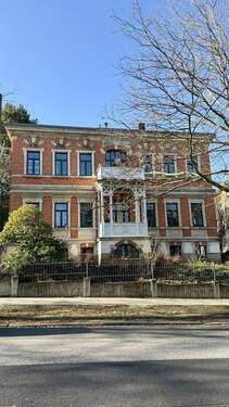 Außenansicht - Provisionsfrei! Eigentumswohnung mit Dachterrasse in absoluter Bestlage von Dresden - Plauen