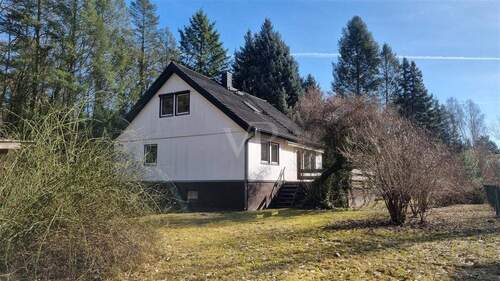 Eingangsbereich - 5 Zimmer Einfamilienhaus zum Kaufen in Schorfheide