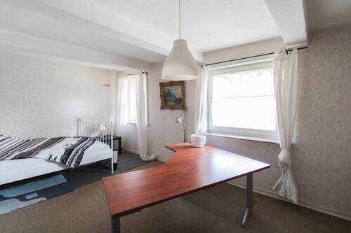 1. Schlafzimmer OG - 6 Zimmer Einfamilienhaus in Seesen