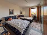 Schlafzimmer - Etagenwohnung mit 79,90 m&sup2; in Rosenheim zum Kaufen
