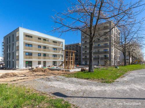 Baufortschritt Haus 4 und 7: Blick von Südwest - 4 Zimmer Etagenwohnung zum Kaufen in Leinfelden-Echterdingen