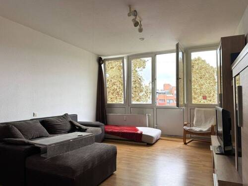 Wohnbereich - 1 Zimmer Etagenwohnung zum Kaufen in Hamburg