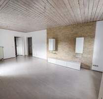 Gemütliche 2-Zimmer-Dachgeschosswohnung mit Loggia in Lauda - Lauda-Königshofen