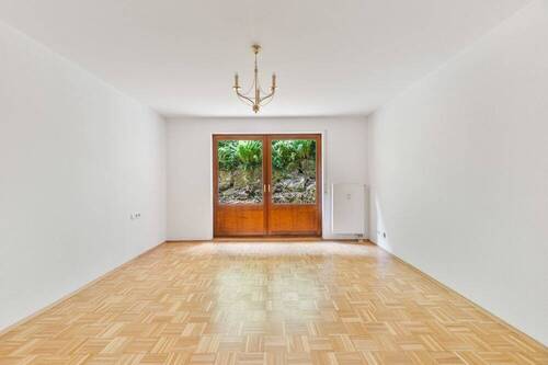 Schlafzimmer - 2 Zimmer Etagenwohnung zum Kaufen in Bad Wildbad im Schwarzwald