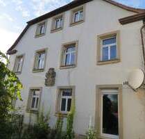 Wohnen wie die Könige - Teilsanierte 4-Zimmer Wohnung mit Gartenanteil zu verkaufen in Rot am See