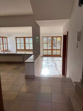 offener Wohnbereich.JPG - Tiefenbach - Nähe A92 - Einfamilienhaus