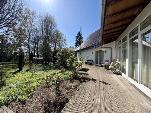 Terrasse - Mehrfamilienhaus, Wohnhaus mit 439,80 m&sup2; in Herford zum Kaufen