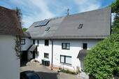 Hofansicht - 1 Zimmer Mehrfamilienhaus, Wohnhaus zum Kaufen in Braunfels / Bonbaden