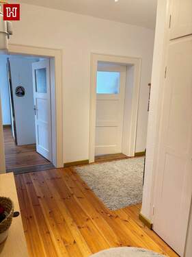 .. mit Charme - Etagenwohnung mit 76,50 m² in Kitzingen zur Miete