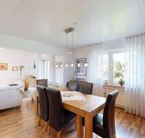 Provisionsfrei für Käufer: Einfamilienhaus mit Einliegerwohnung und großem Grundstück in Hamm-Berge