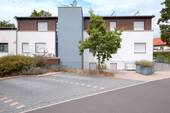 Hauseingangsseite - 5 Zimmer Etagenwohnung zum Kaufen in Lauf an der Pegnitz