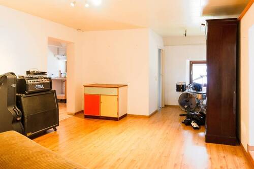 Zimmer mit Bad u. Küche EG - 