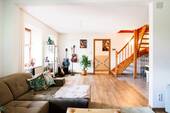 Das Wohnzimmer - Renoviertes Einfamilienhaus in zentraler Lage von Herrischried