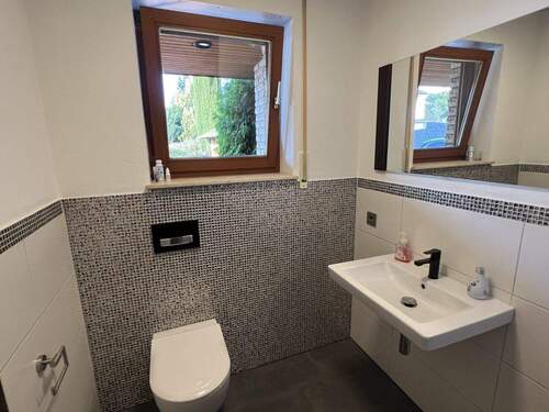 Gäste-WC im EG - 