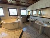 1. Badezimmer im OG - 