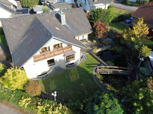 Vogelperspektive - 7 Zimmer Einfamilienhaus in Löhne