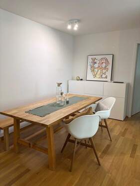 .. hochwertig mit Parkett ! - 2 Zimmer Etagenwohnung in Giebelstadt