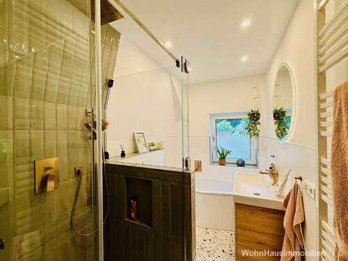 Das Bad ist zwar klein, aber richtig fein - 