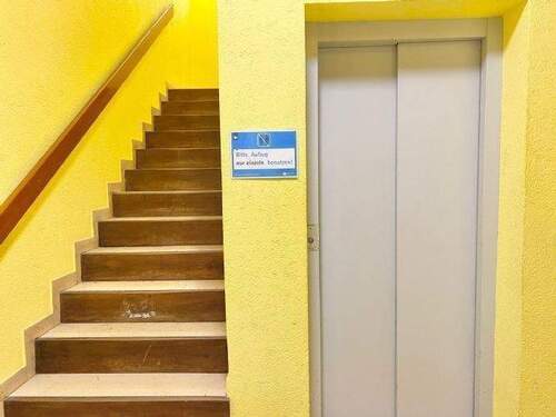 Hausflur - 4 Zimmer Etagenwohnung in Lauf an der Pegnitz