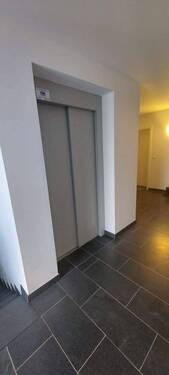 Fahrstuhl - 
