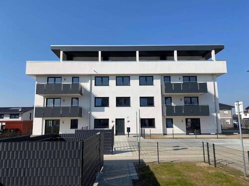 Aussenansicht 1 - 2 RW mit Wohnküche im 2.OG mit Balkon & PKW Stellplatz