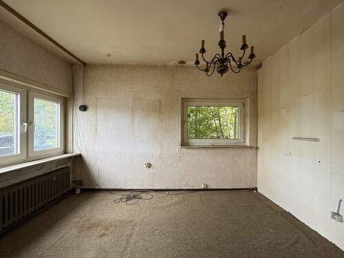 Zimmer I EG - 7 Zimmer Einfamilienhaus in Kalletal