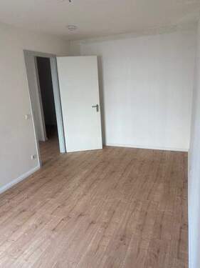 Zimmer 2 - 