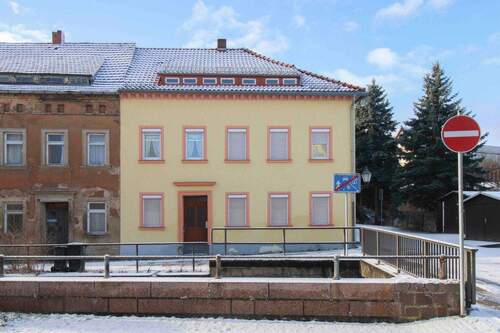 Straßenansicht - Gestaltungspotenzial: Realisieren Sie selbst Ihr Zuhause nach eigenen Vorstellungen in Hainichen