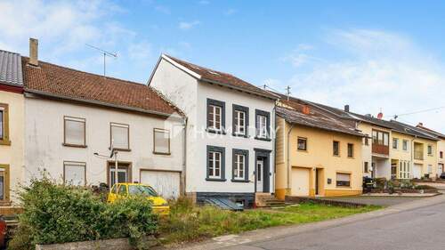 Außenansicht 2 - 5 Zimmer Reihenendhaus zum Kaufen in Mettlach
